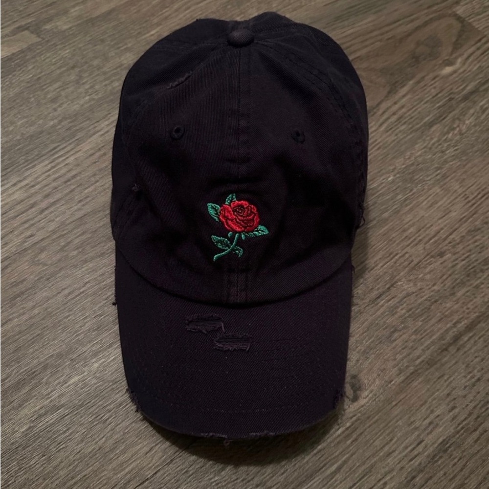 Black Cap With Rose Embroidery